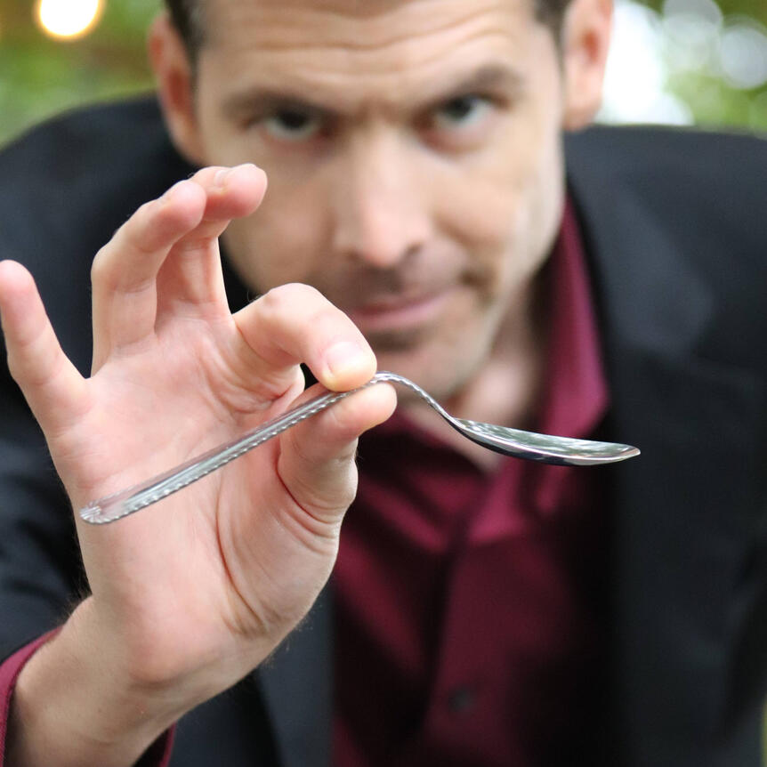 Shawn Glover - Magician/Mentalist